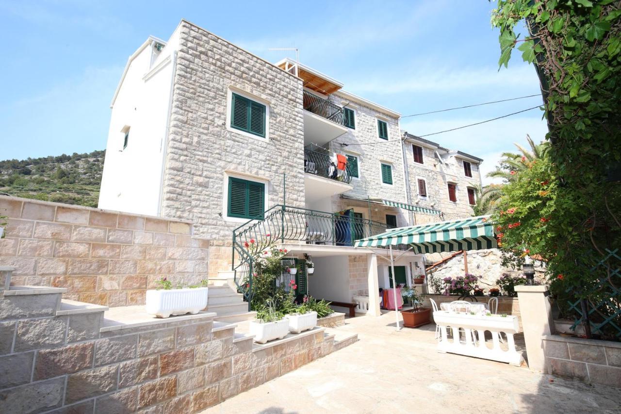 Apartments By The Sea Bol, Brac - 13413 Exteriör bild