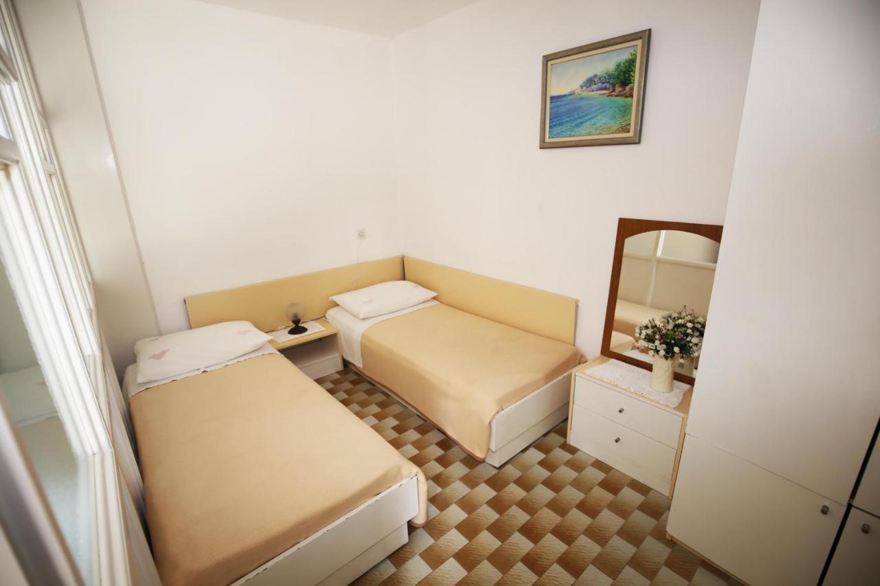 Apartments By The Sea Bol, Brac - 13413 Exteriör bild